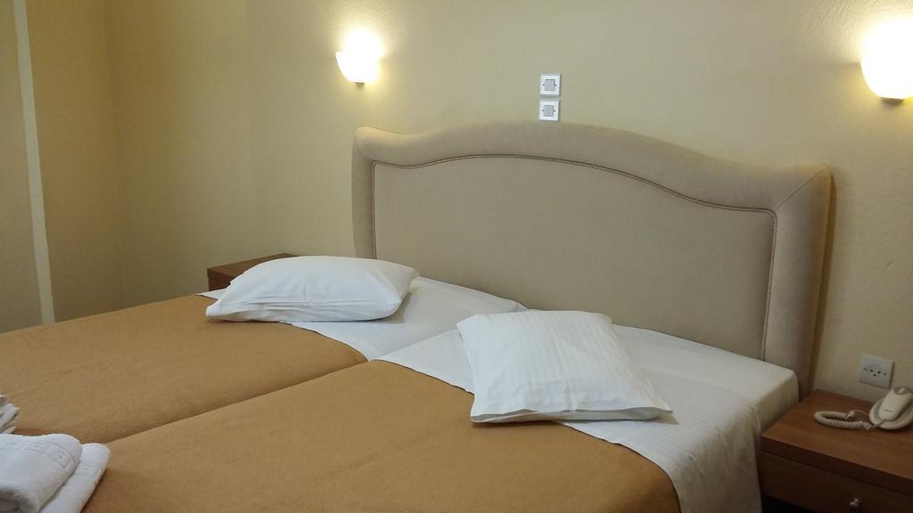 Virginia Hotel 사모스 외부 사진
